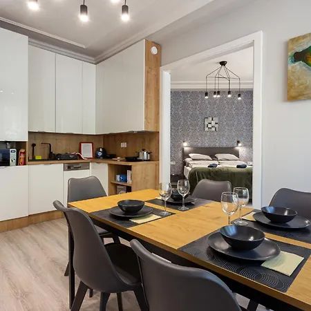 布达城堡蛇形公寓